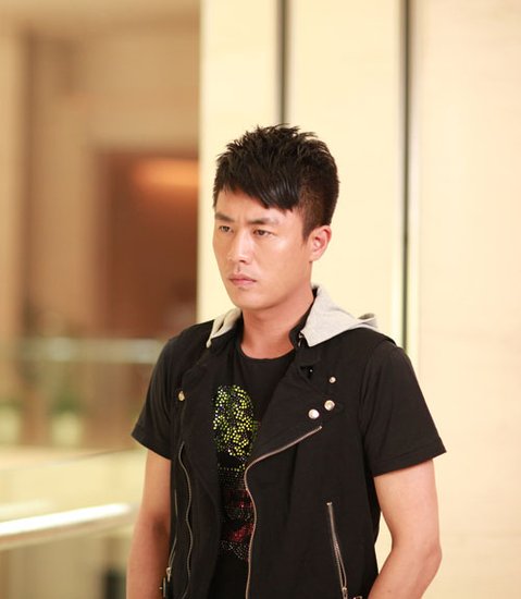 杜淳最新發(fā)型揭秘，巷弄深處的時(shí)尚秘密