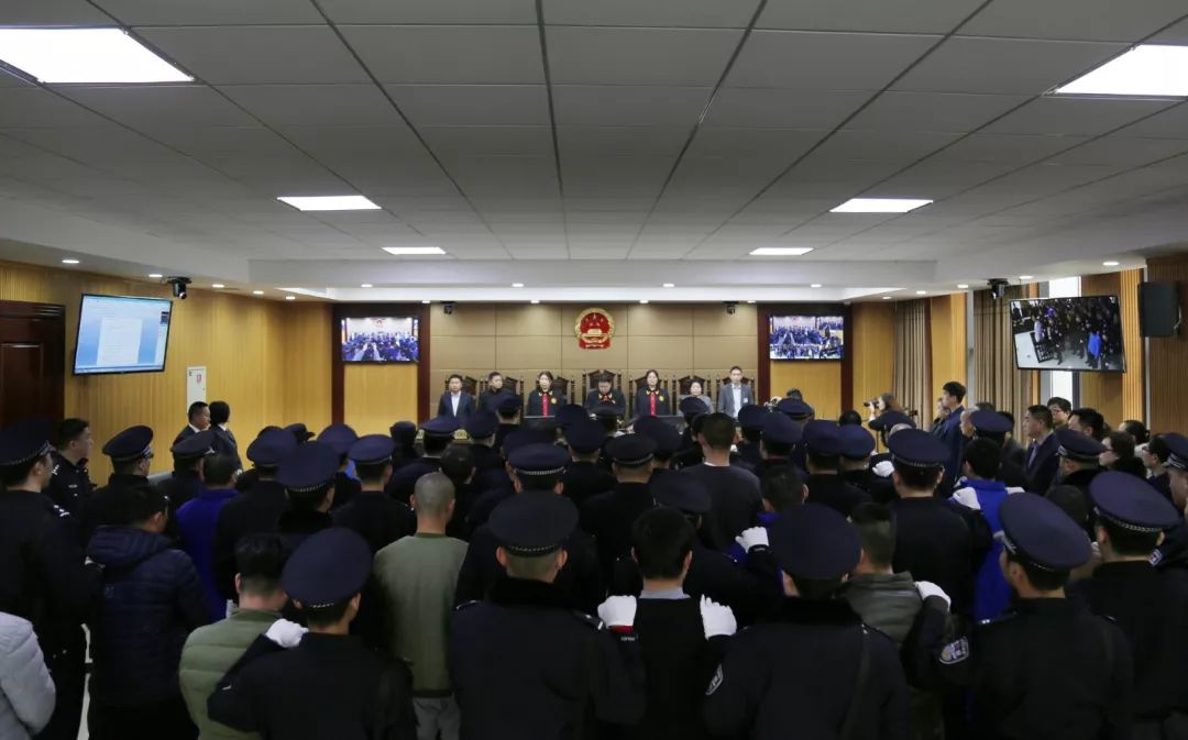 閆現(xiàn)攀最新動態(tài)，探索前沿科技，引領(lǐng)未來發(fā)展