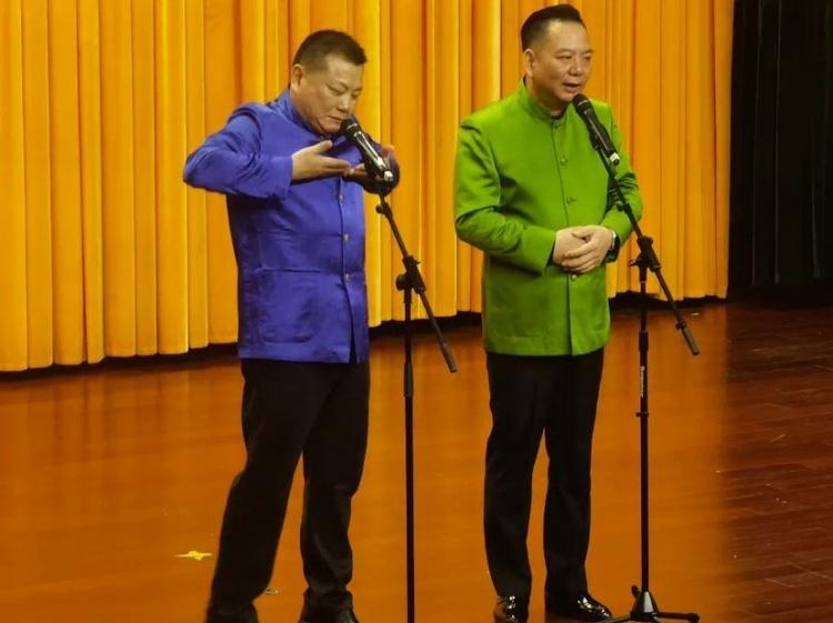 滑稽演員徐磊的老公，舞臺(tái)背后的靈魂伴侶