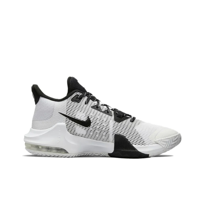 耐克最新籃球鞋，自信步伐，成就賽場榮耀