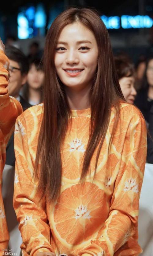 韓國(guó)女明星的心靈之旅，自然美景探尋與內(nèi)心平靜的追尋