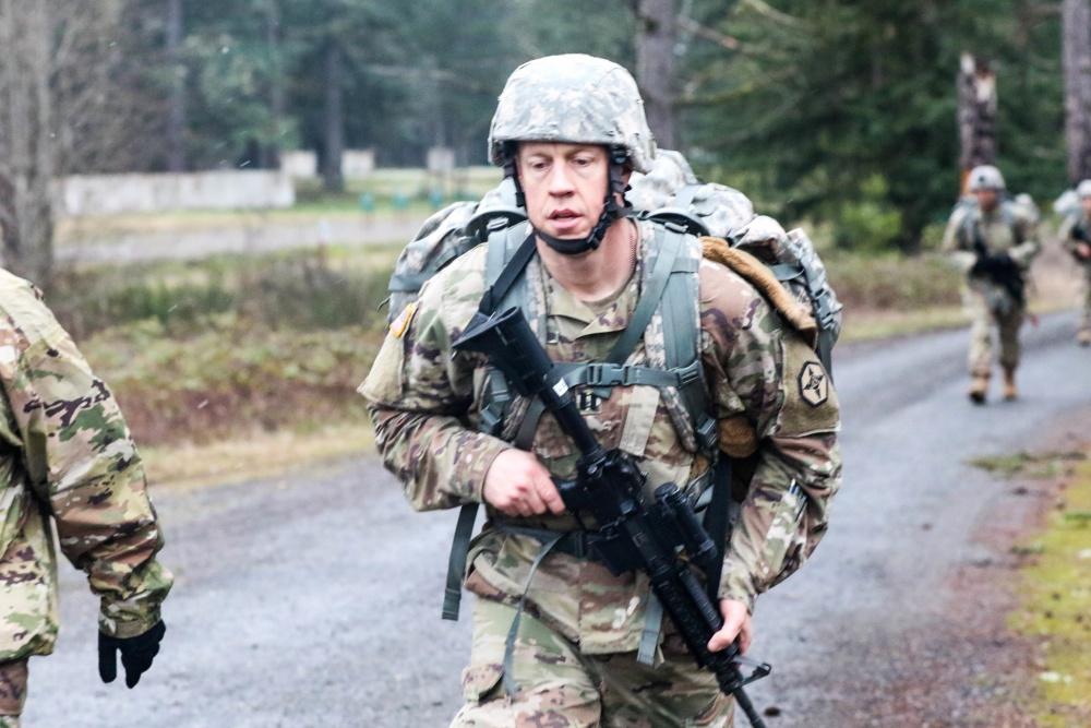 美國(guó)最新征兵政策深度解析與觀點(diǎn)闡述，探索新的方向與挑戰(zhàn)