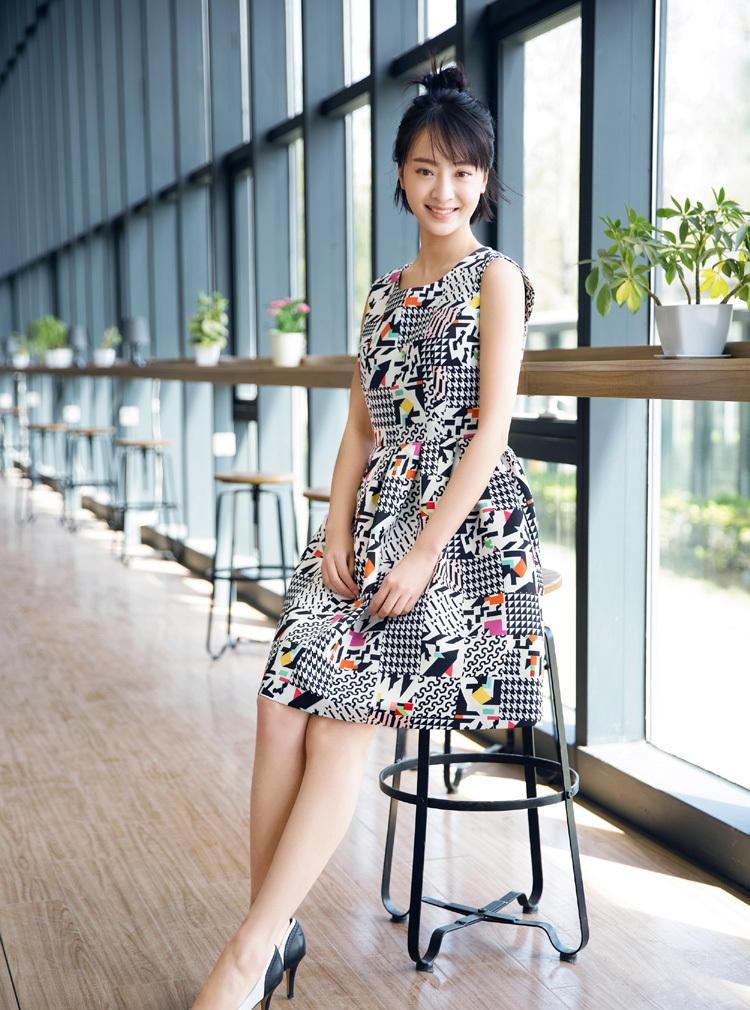 白鹿原白靈小演員與科技融合，前沿科技產(chǎn)品體驗(yàn)之旅