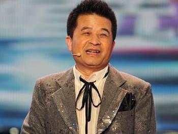 央視老畢最新動態(tài)揭秘，小巷深處的特色小店探秘之旅