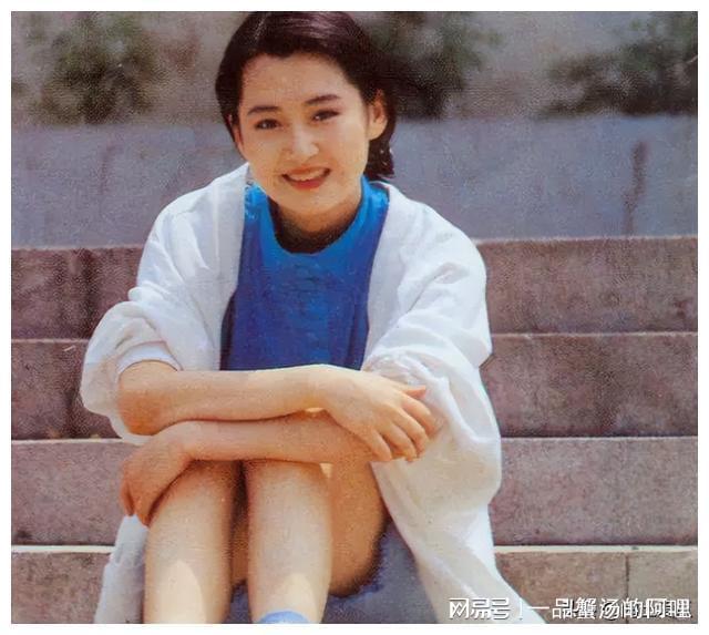 重磅推出，演員楊青科技新品，引領未來生活新潮流！