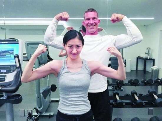 景甜專訪星光璀璨，展現(xiàn)時代影響力