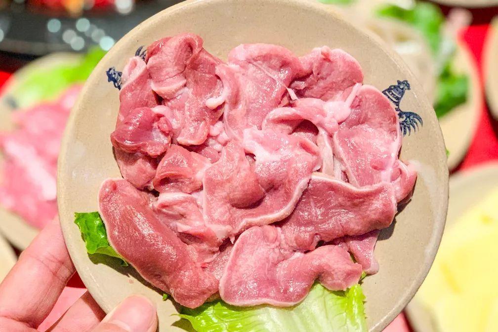 小巷深處的最新火鍋菜品，味覺盛宴的驚喜探索