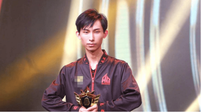 夢淚最新視頻，變化中的學(xué)習(xí)之旅，自信與成就感的起點