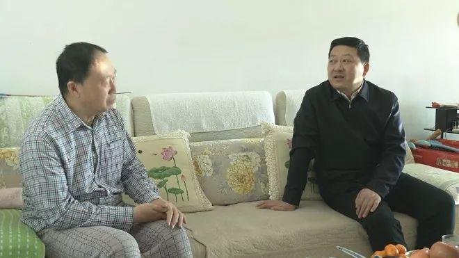 時(shí)政新聞速遞，最新動(dòng)態(tài)大揭秘，新鮮資訊不容錯(cuò)過(guò)！