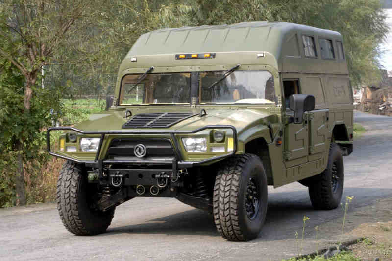 東風最新軍車震撼登場，展現(xiàn)雄姿！