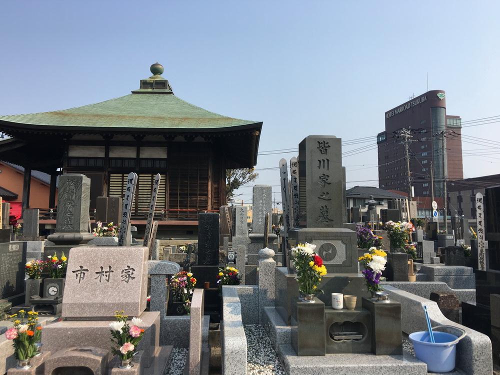 最新墓地圖片與小徑特色小店，探尋安寧之地的獨特韻味