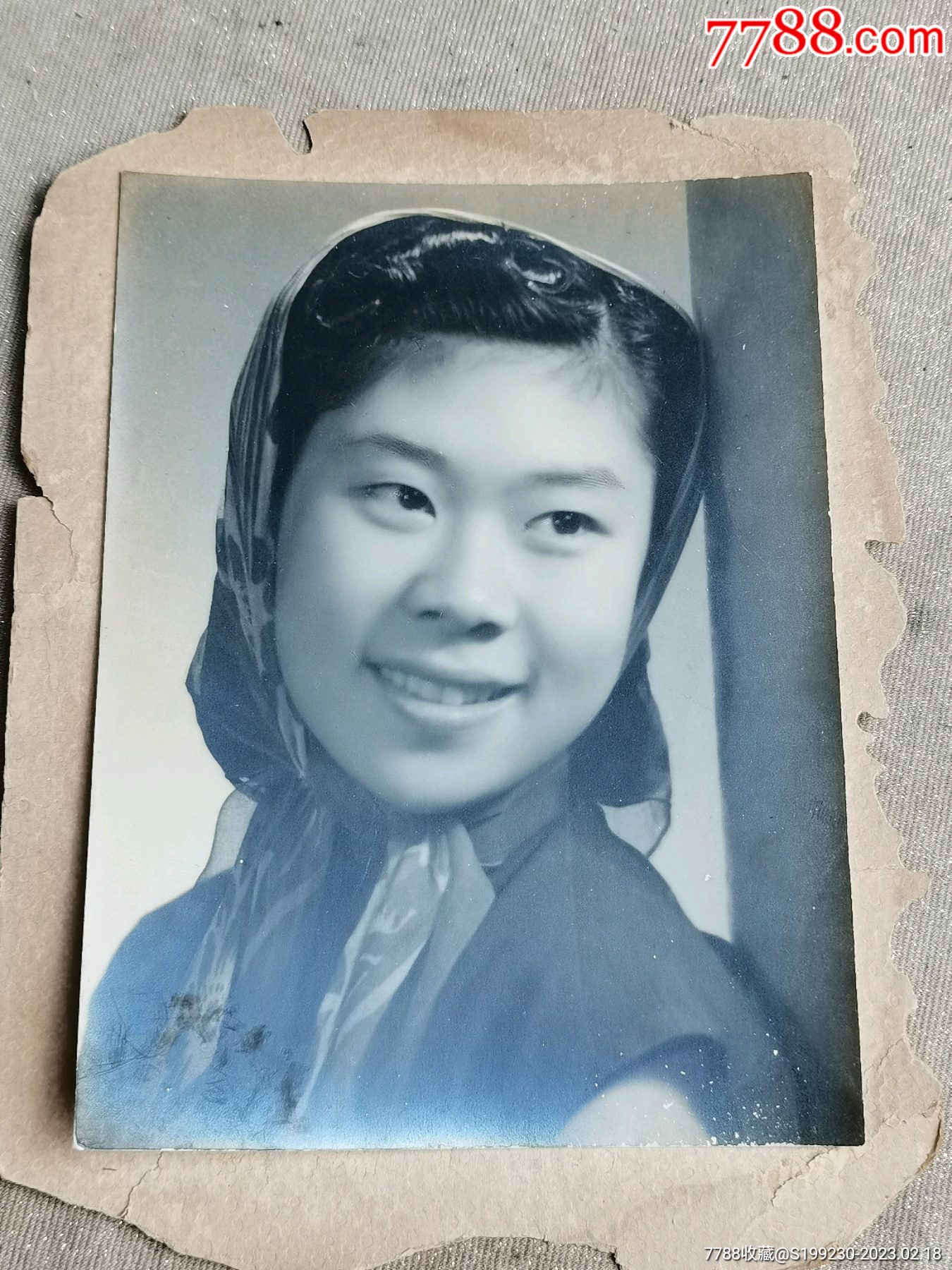 美女老照片的魅力，歷久彌新，時(shí)光見證美麗風(fēng)采