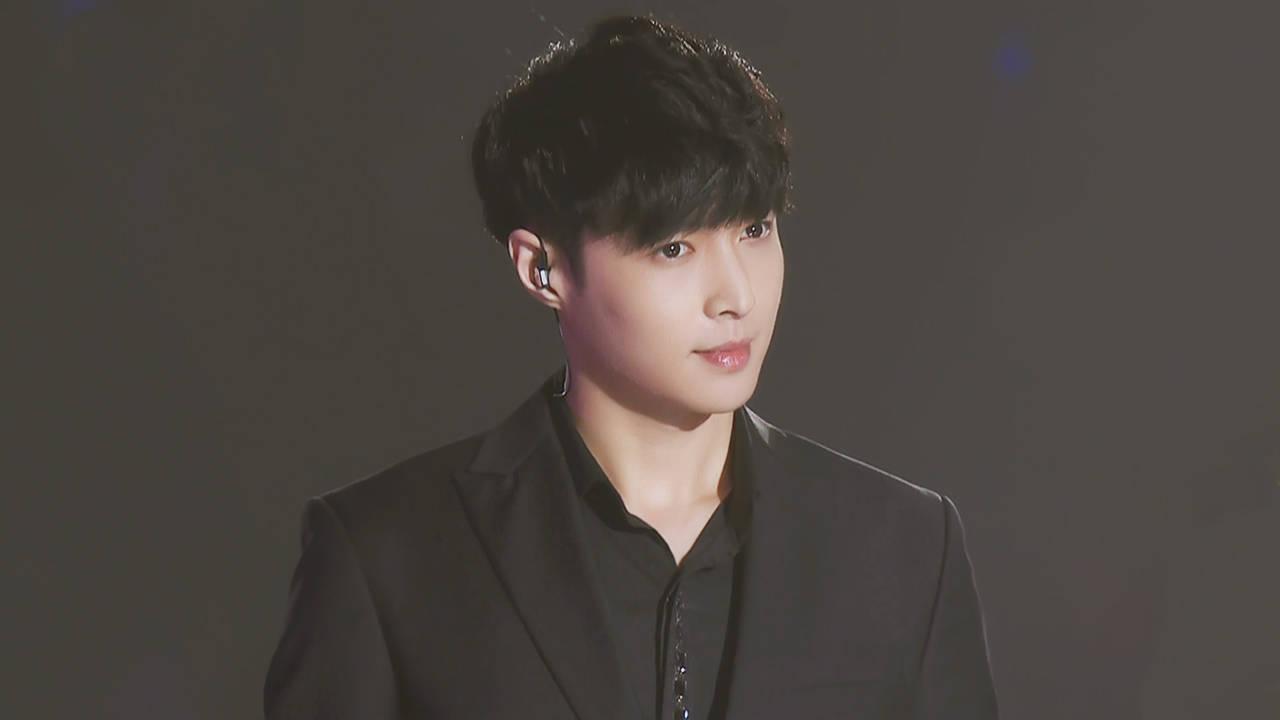 張藝興最新動態(tài)更新，揭秘他的最新狀況